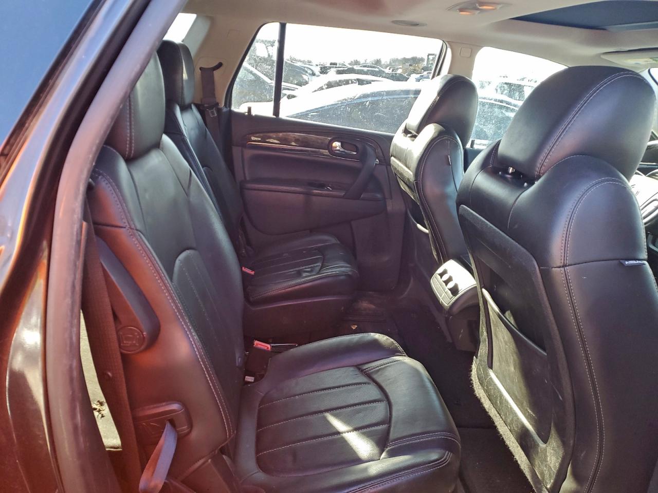 Buick Enclave Image 5