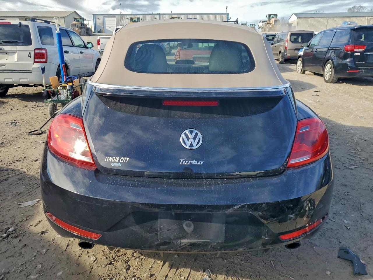 Volkswagen Beetle R-line Image 5