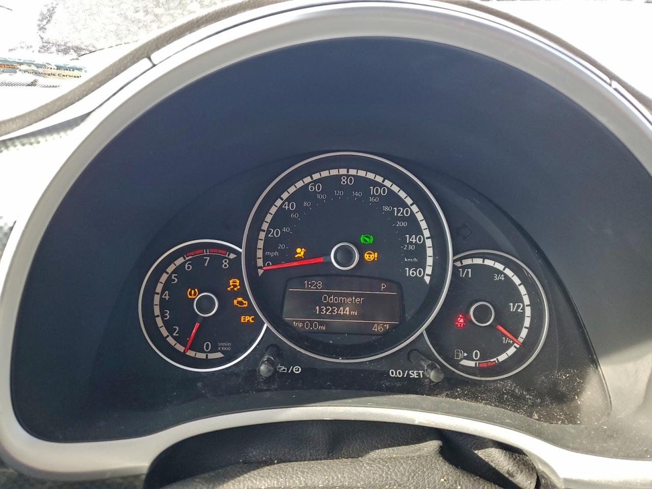 Volkswagen Beetle R-line Image 13