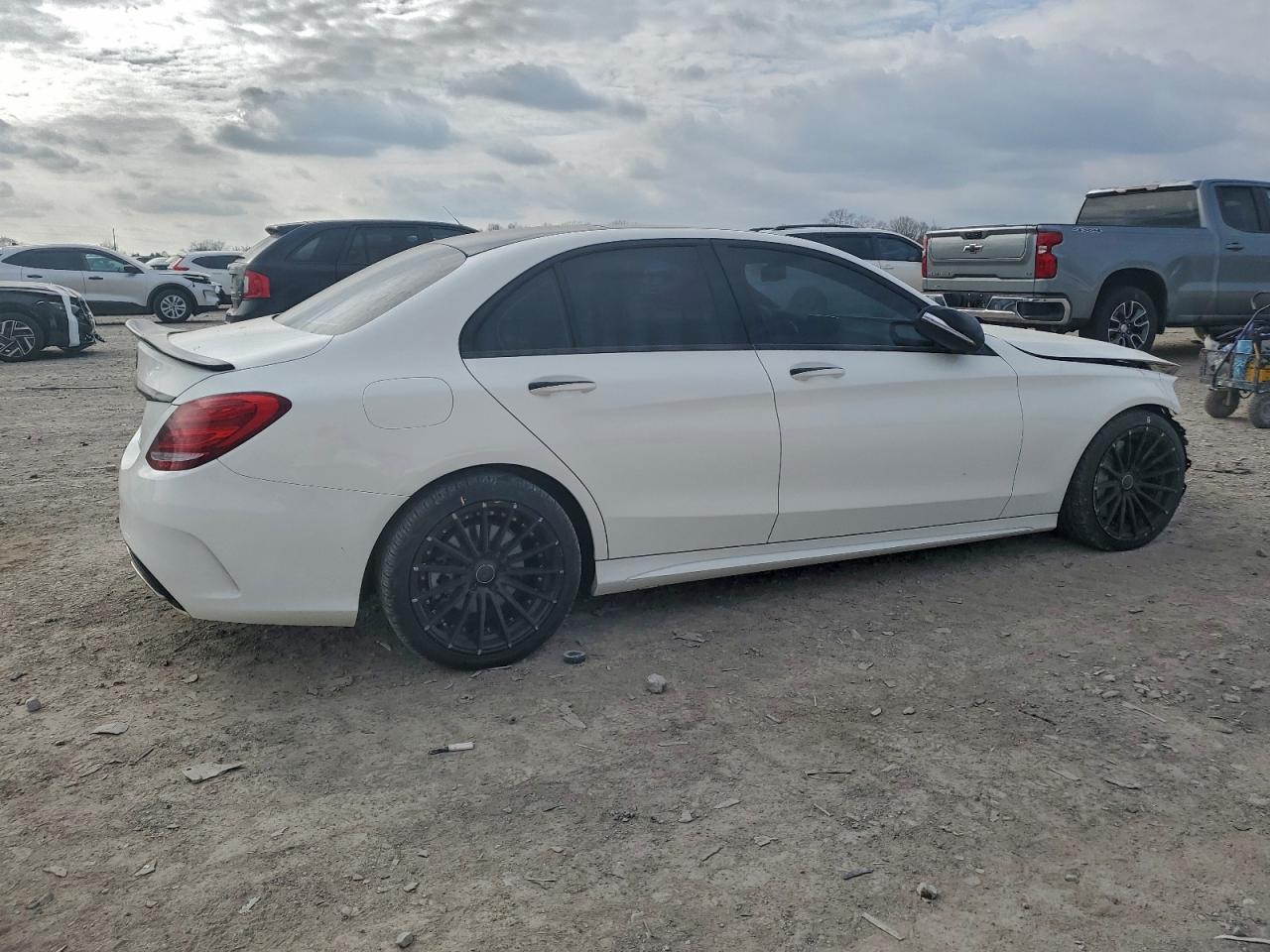 Mercedes-Benz C-Class 300 4matic Image 9