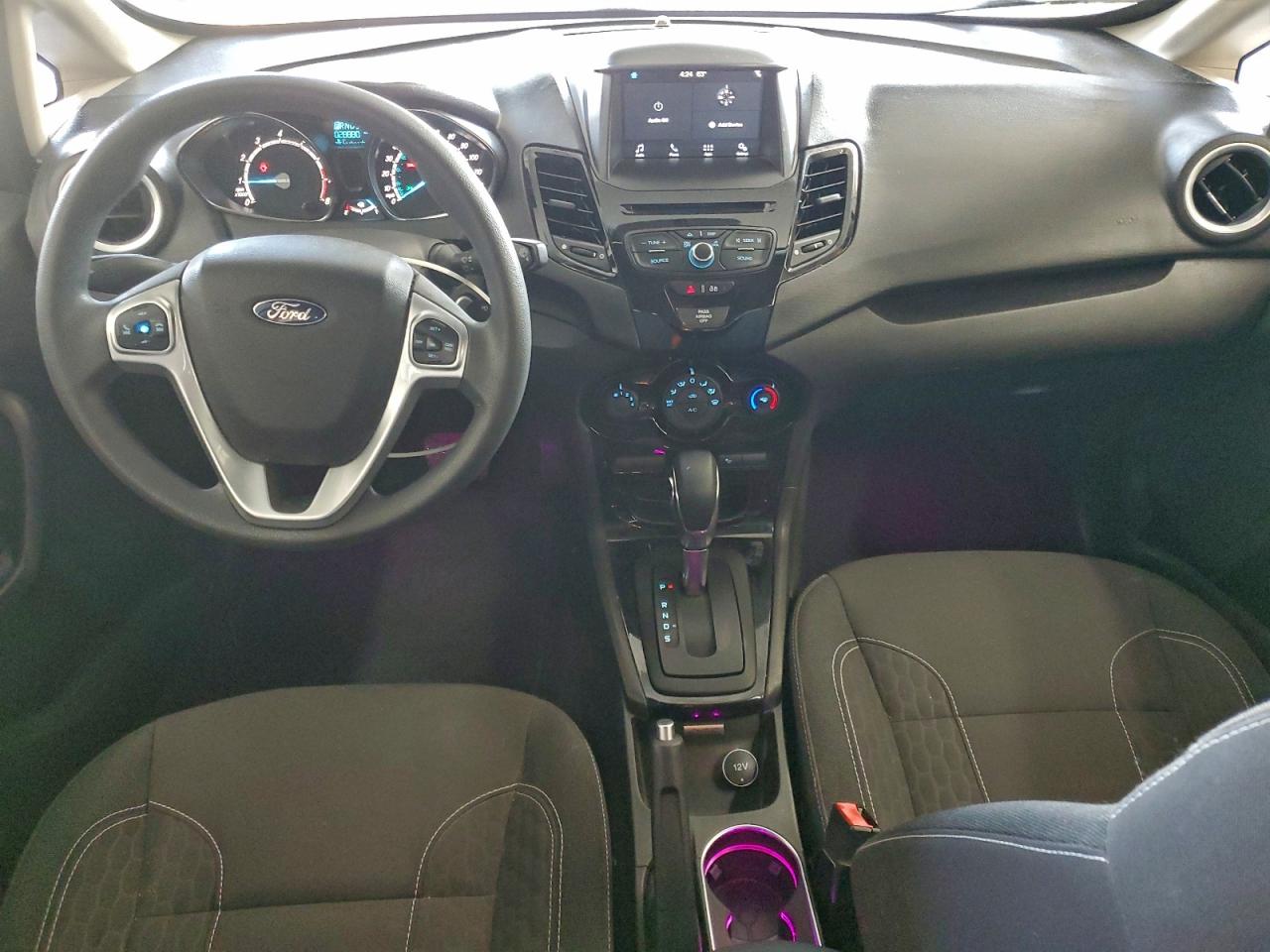 Ford Fiesta Se Image 9