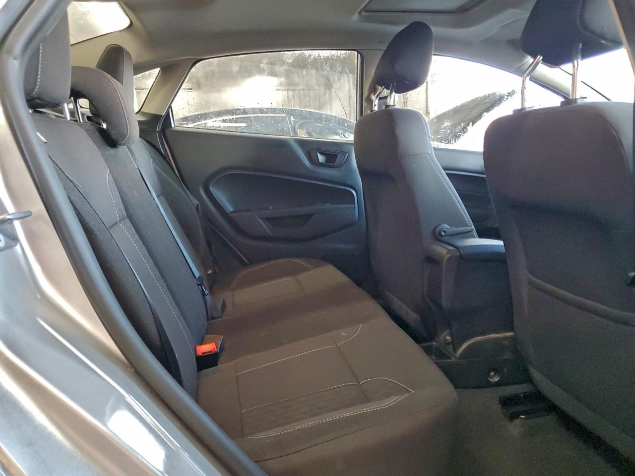 Ford Fiesta Se Image 10