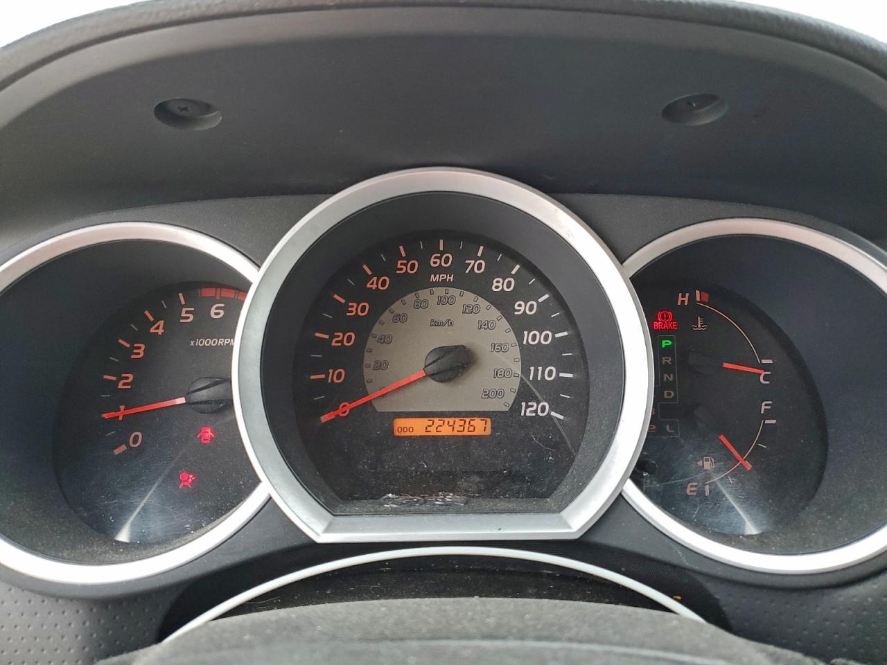 Toyota Tacoma Double Cab Prerunner Image 10