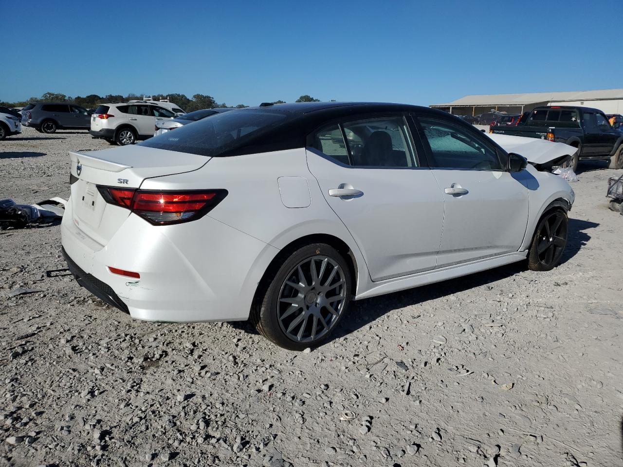 Nissan Sentra Sr Image 2