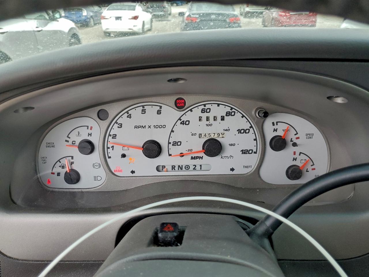 Ford Explorer Image 9