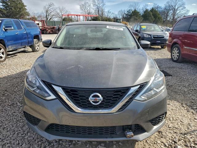 Nissan Sentra S Image 8