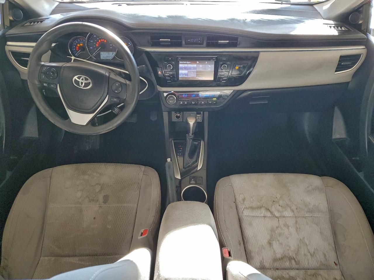 Toyota Corolla L Image 9