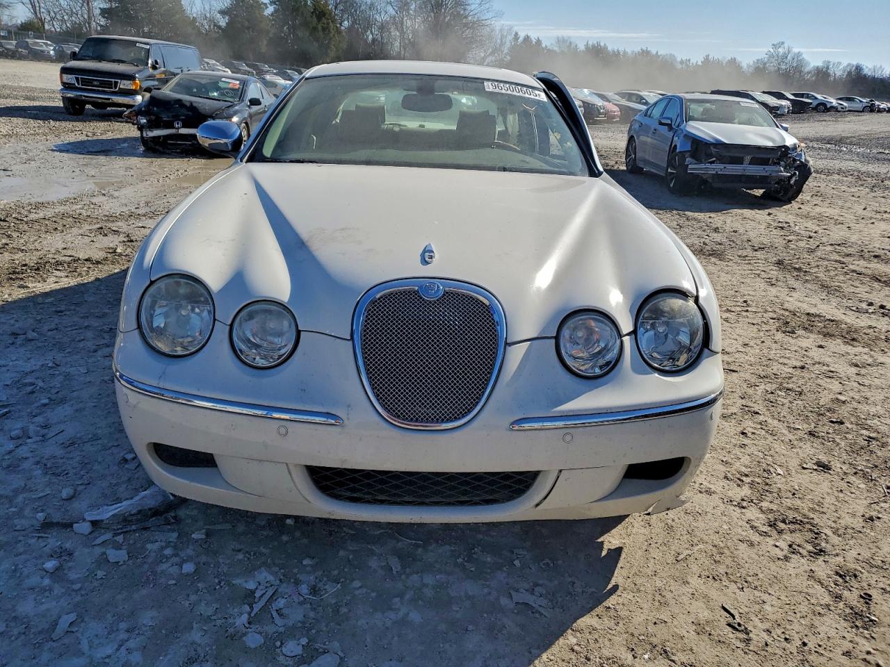 Jaguar S-Type Image 6