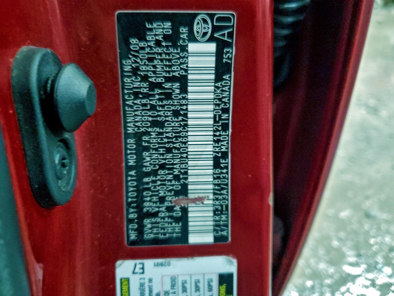 Toyota Corolla Base Image 9