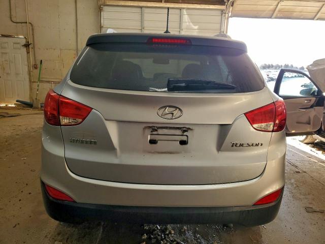 Hyundai TUCSON Gls Image 9