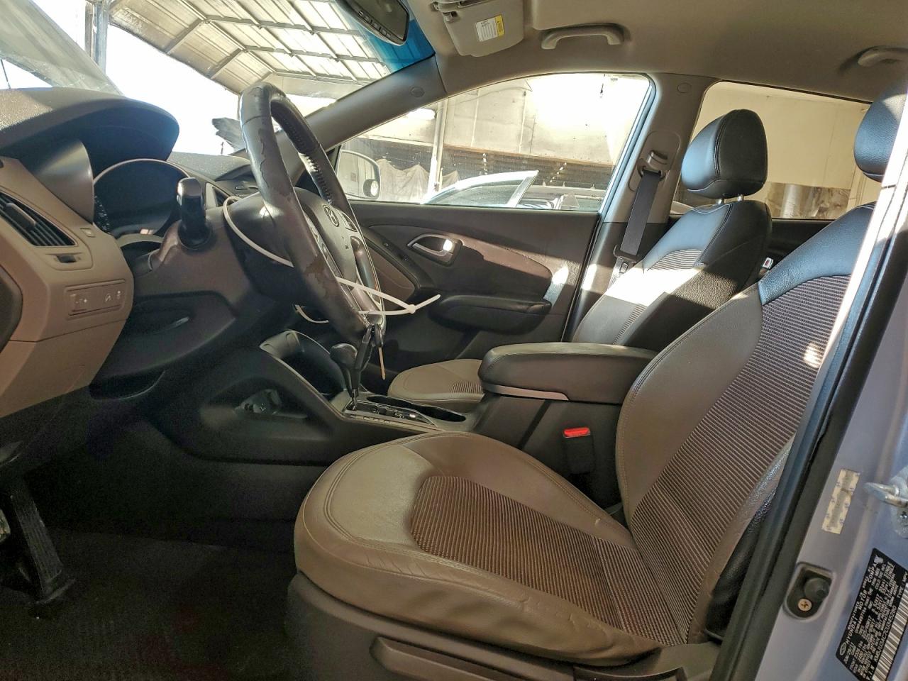 Hyundai TUCSON Gls Image 10