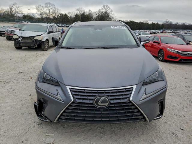 Lexus NX 300 Base Image 10