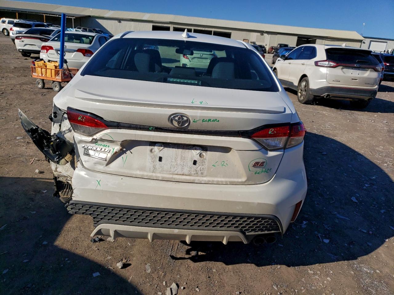 Toyota Corolla Se Image 2