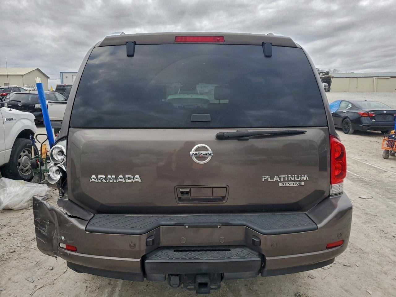 Nissan Armada Sv Image 13