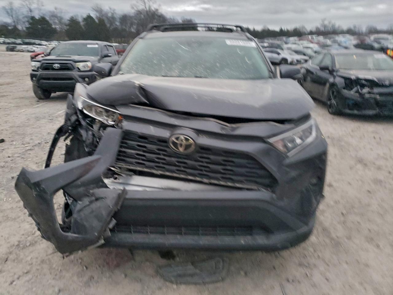 Toyota RAV4 Xle Image 9