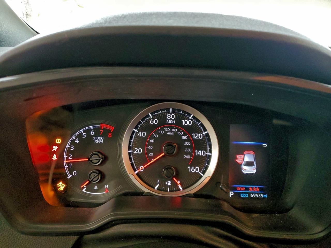 Toyota Corolla Se Image 10