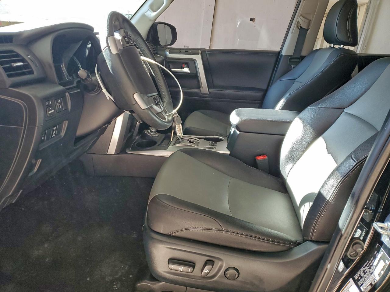 Toyota 4Runner Sr5/sr5 Premium Image 13