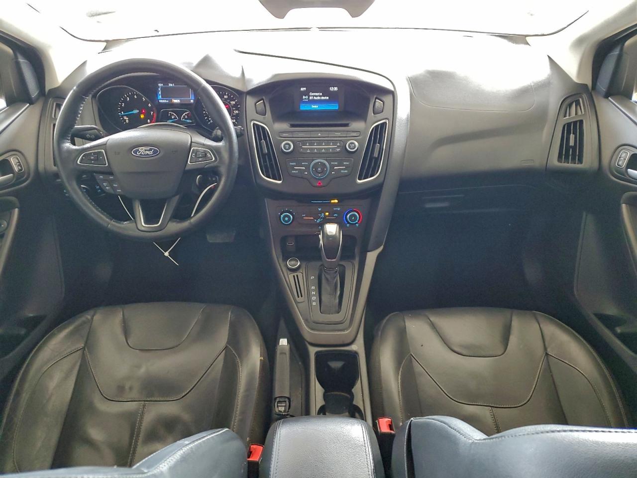 Ford Focus Se Image 9