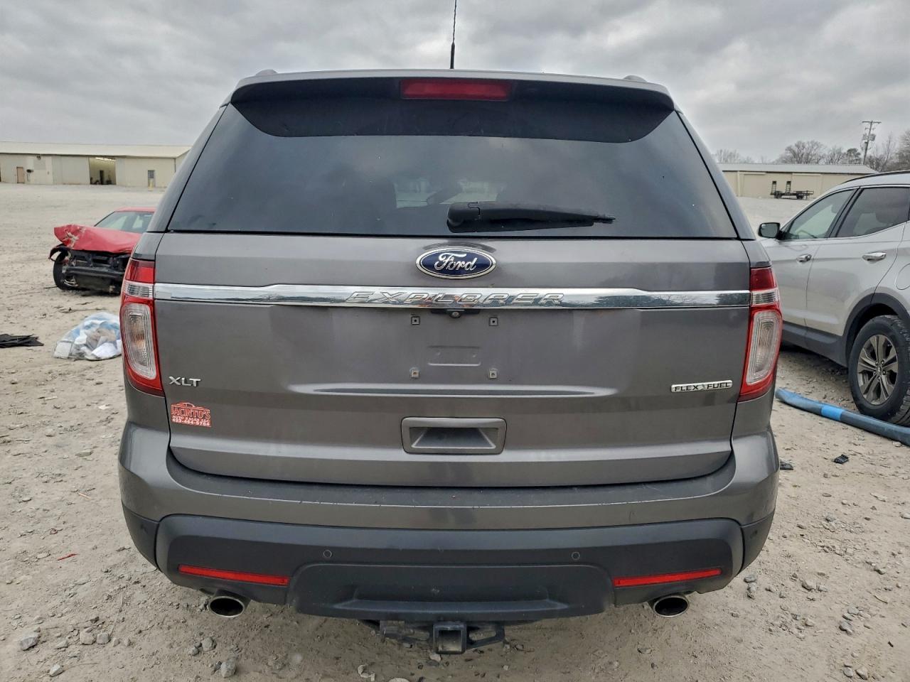Ford Explorer Xlt Image 10