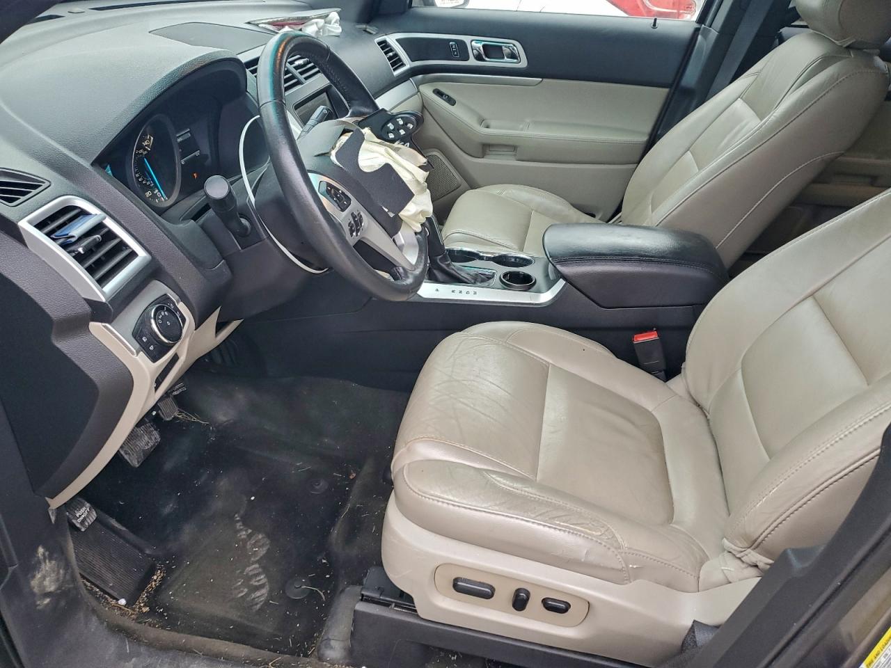 Ford Explorer Xlt Image 9