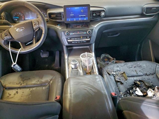 Ford Explorer Xlt Image 8