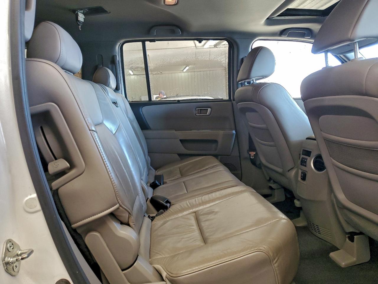 Honda Pilot Touring Image 7