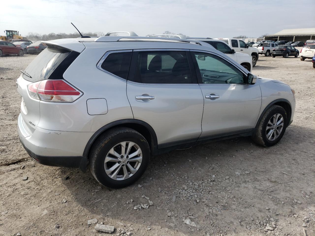 Nissan Rogue S Image 2