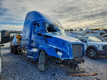  Salvage Freightliner Cascadia 1