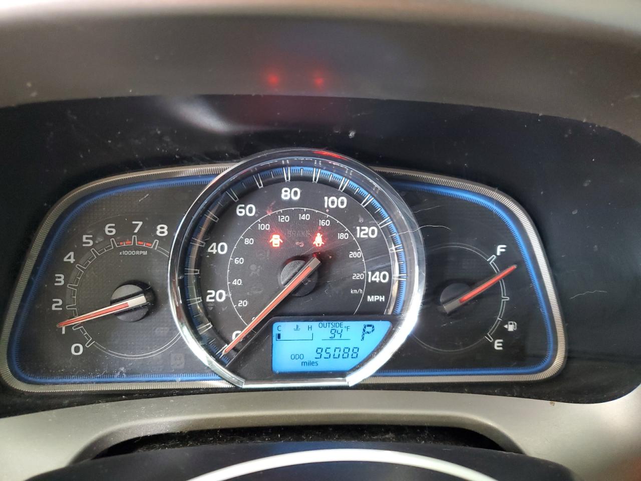 Toyota RAV4 Limited Image 9