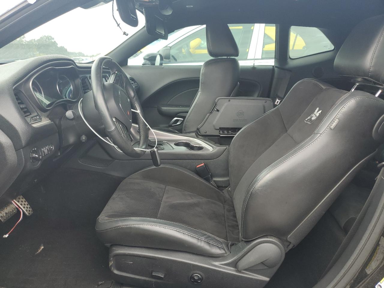 Dodge Challenger R/t Scat Pack Image 12