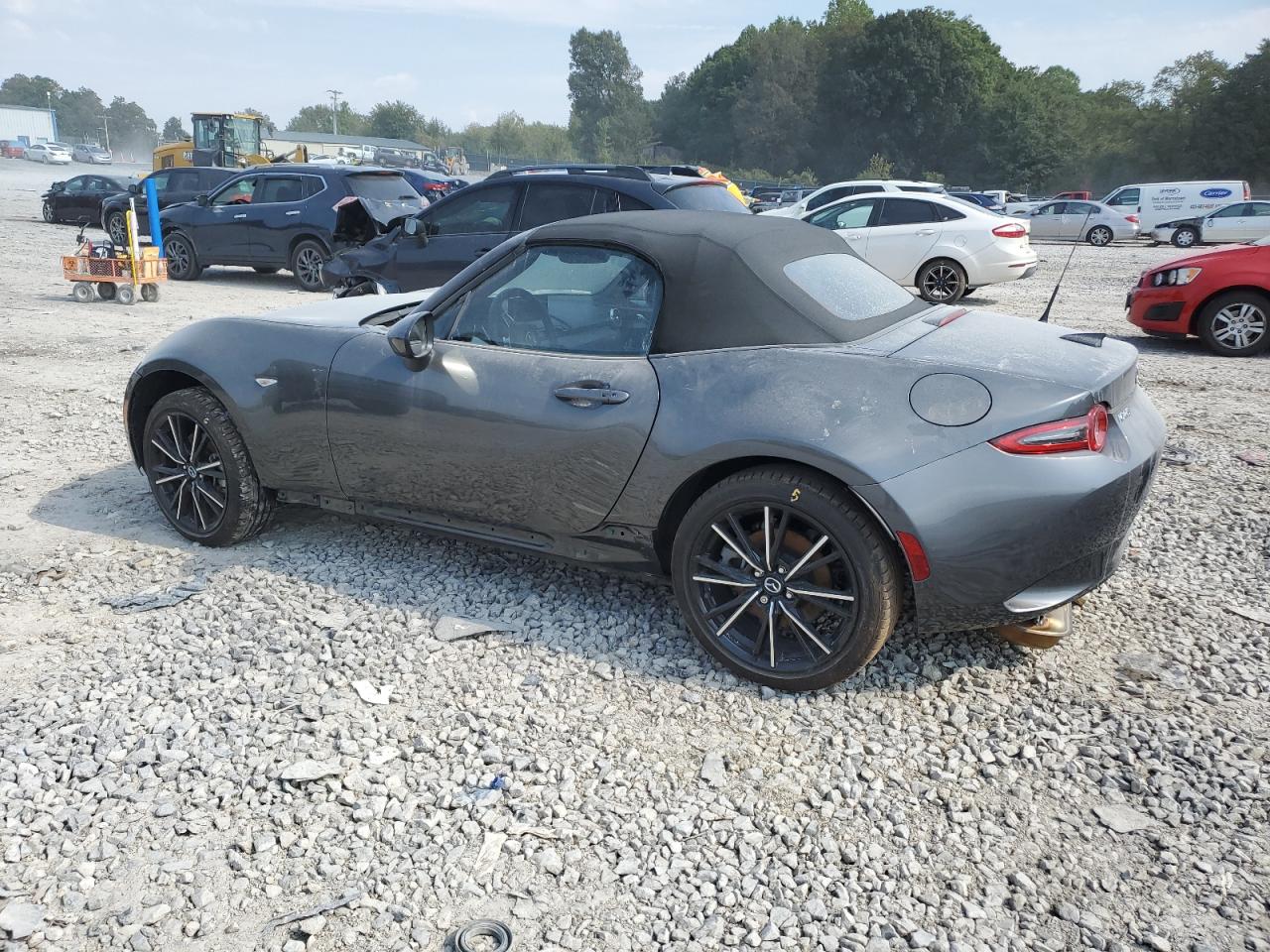 Mazda Mx5 Grand Touring Image 9