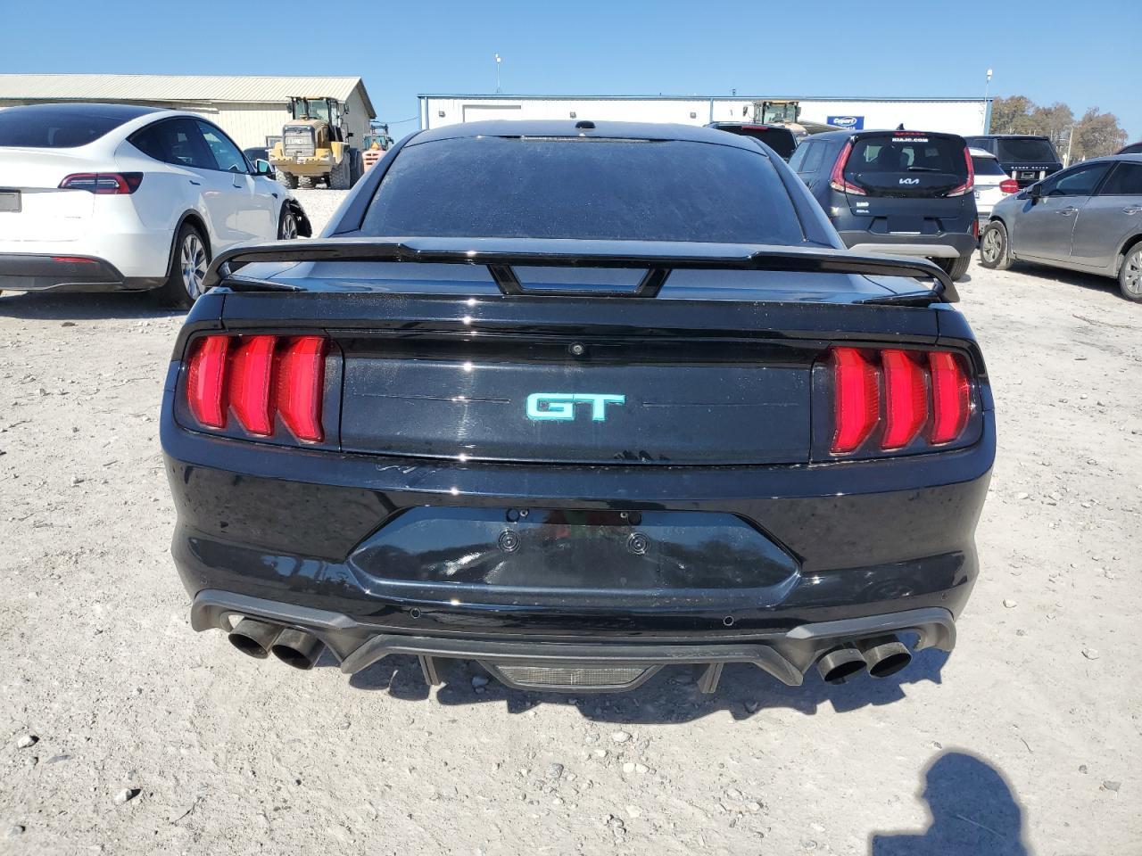 Ford Mustang Gt Image 3