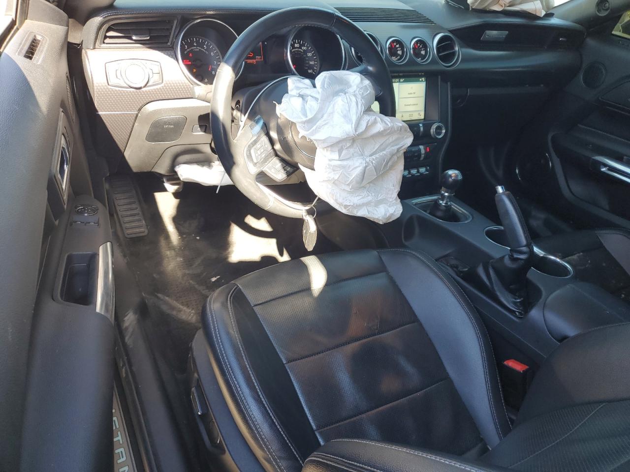 Ford Mustang Gt Image 7