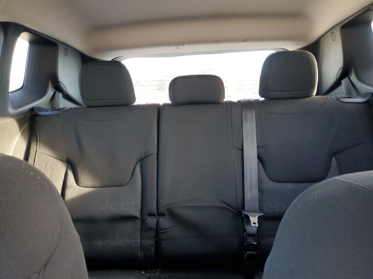 Jeep Renegade Sport Image 11