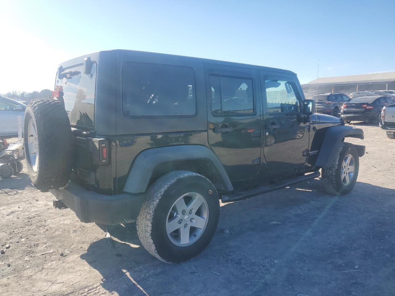 Jeep Wrangler Rubicon Image 4