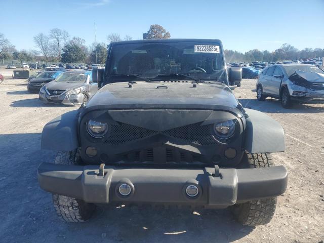 Jeep Wrangler Rubicon Image 5