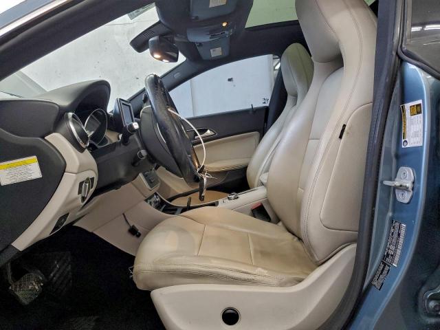 Mercedes-Benz Cla-class 250 Image 2