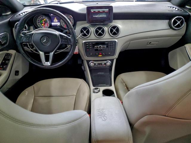 Mercedes-Benz Cla-class 250 Image 8