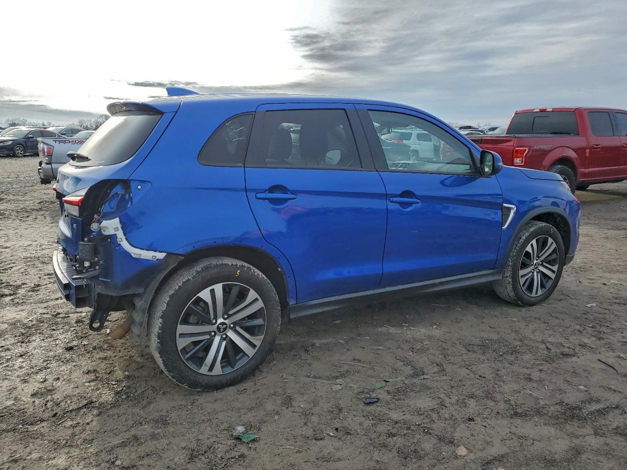 Mitsubishi Outlander S/se Image 9