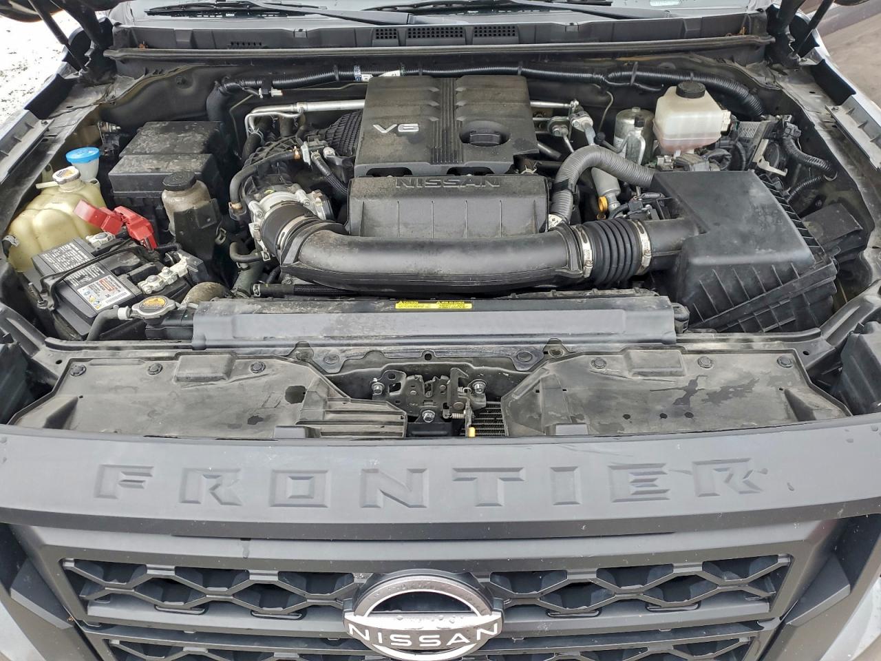 Nissan Frontier S Image 8