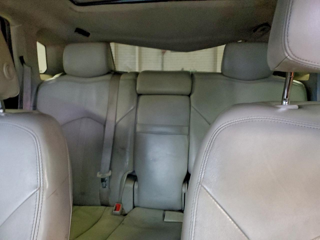 Cadillac SRX Luxury Collection Image 9