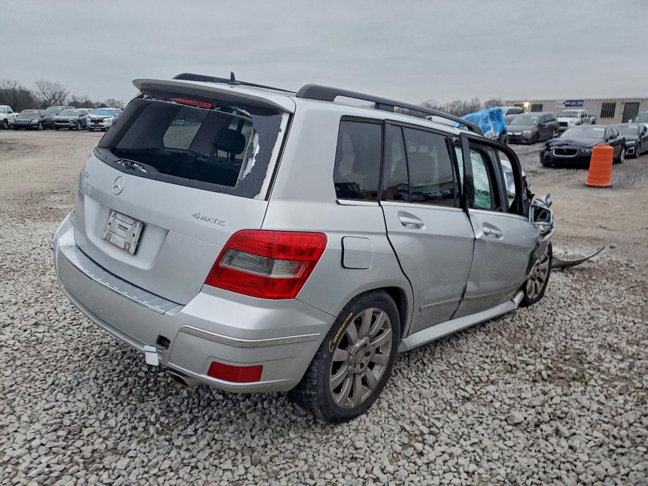 Mercedes-Benz GLK 350 4matic Image 4