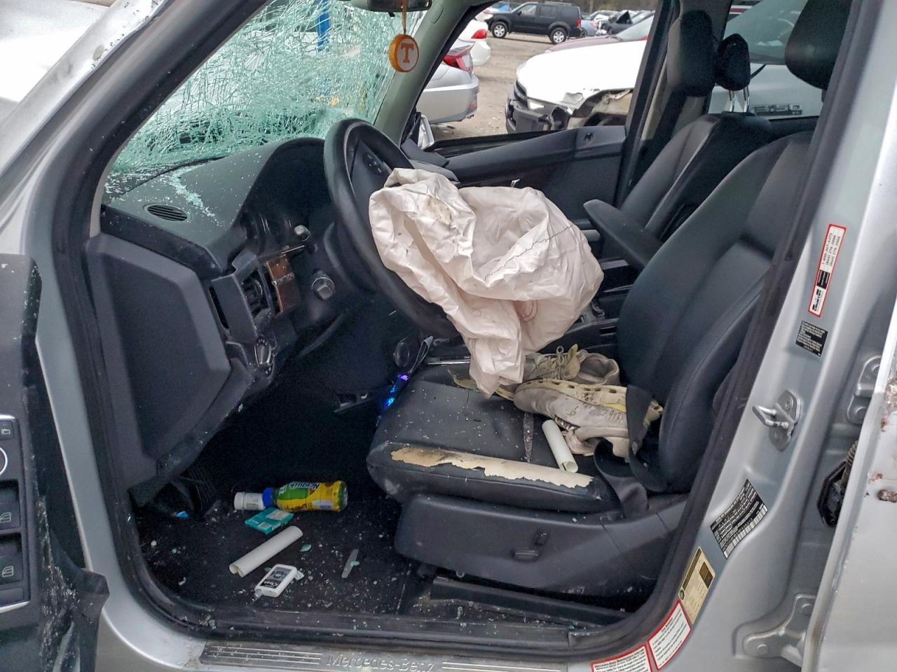 Mercedes-Benz GLK 350 4matic Image 8