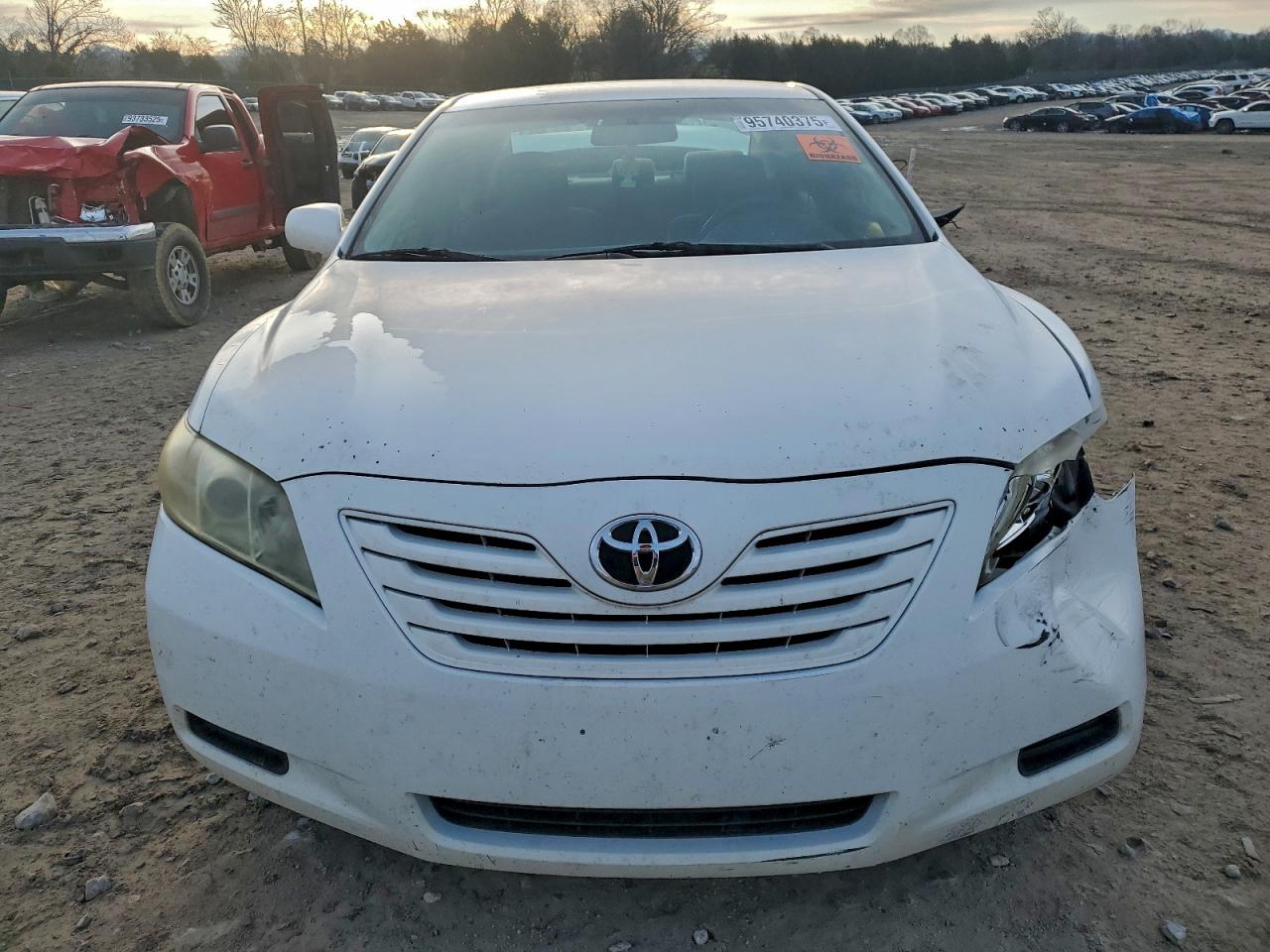 Toyota Camry Ce Image 3