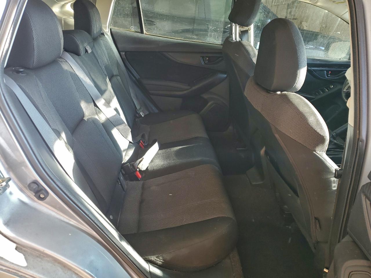 Subaru Impreza Image 12