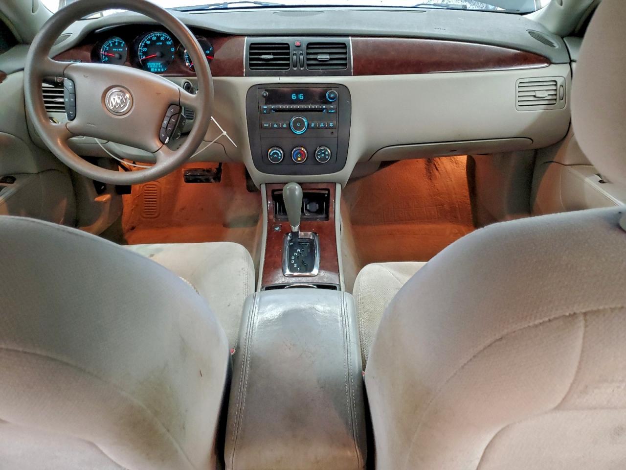 Buick Lucerne Cx Image 5