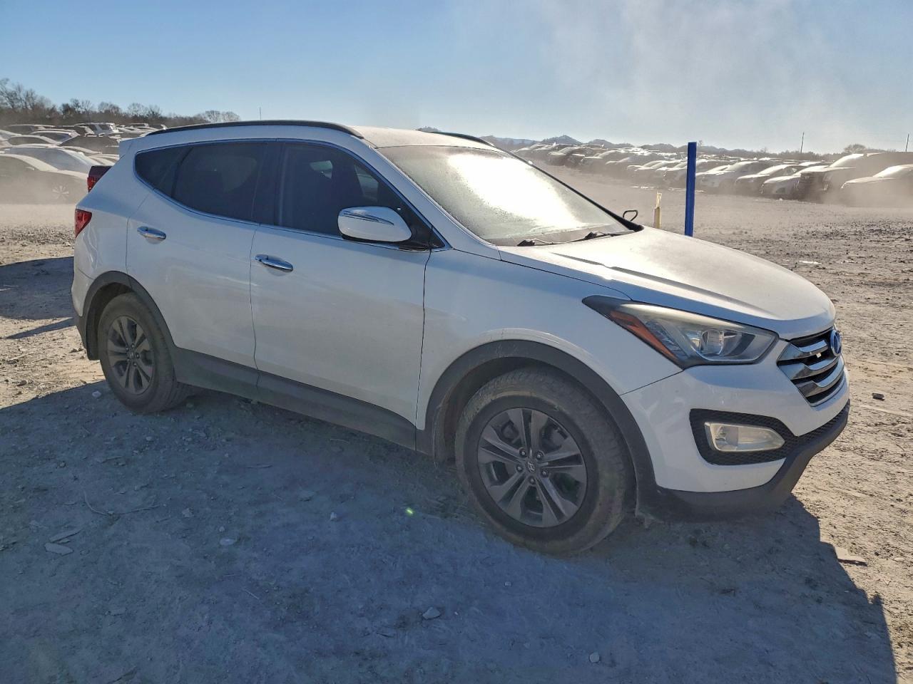 Hyundai SANTA FE Image 4