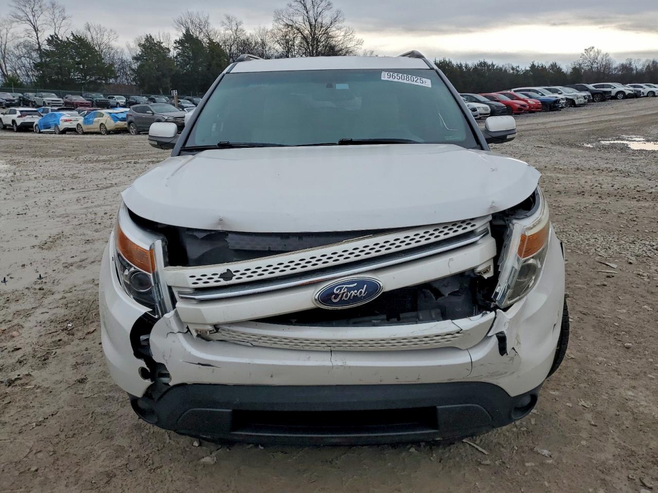 Ford Explorer Limited Image 10