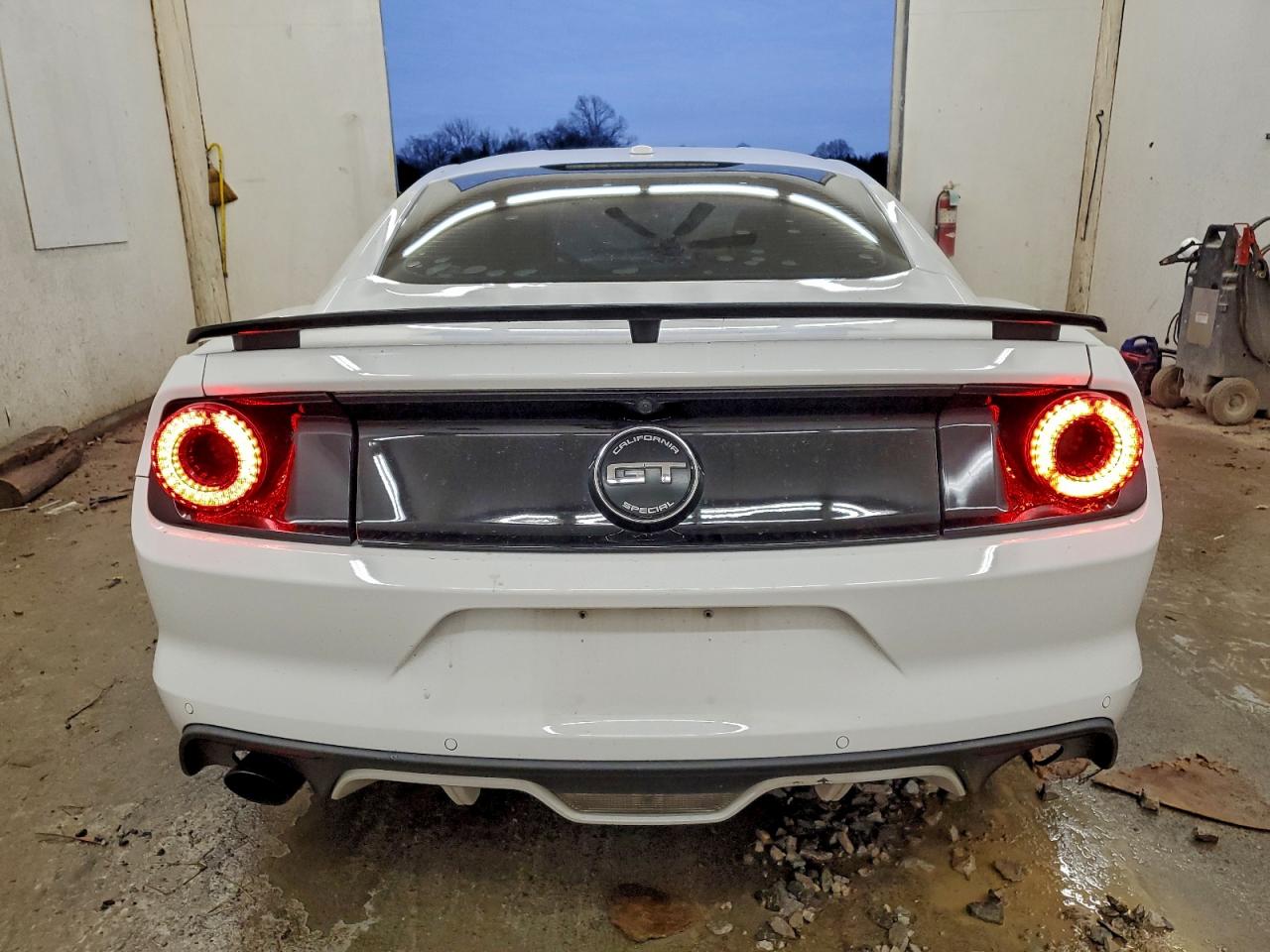 Ford Mustang Gt Image 8