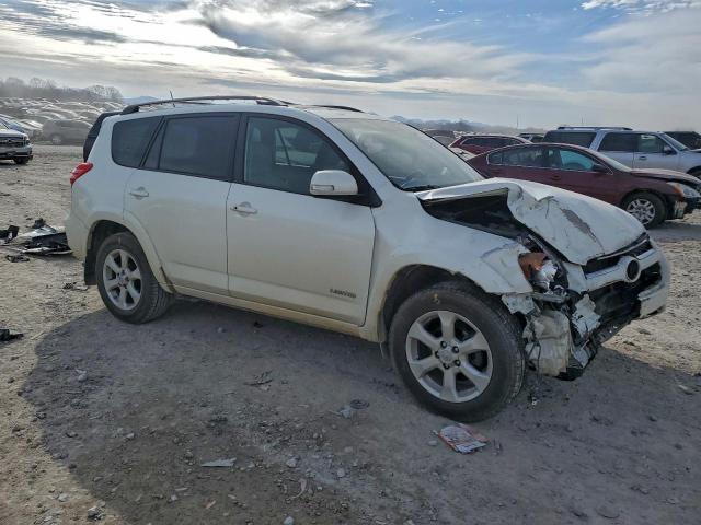 Toyota RAV4 Limited Image 3